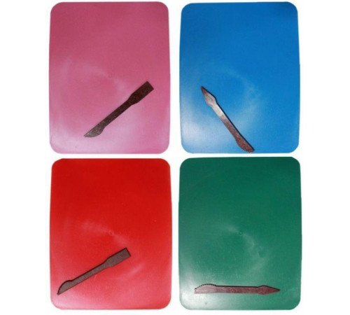 Доска для пластилина со стеком 25 х 19 см