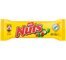 Батончик шоколадний Nestle Nuts 42 г