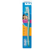 Зубная щетка Oral-B 1.2.3 Classic